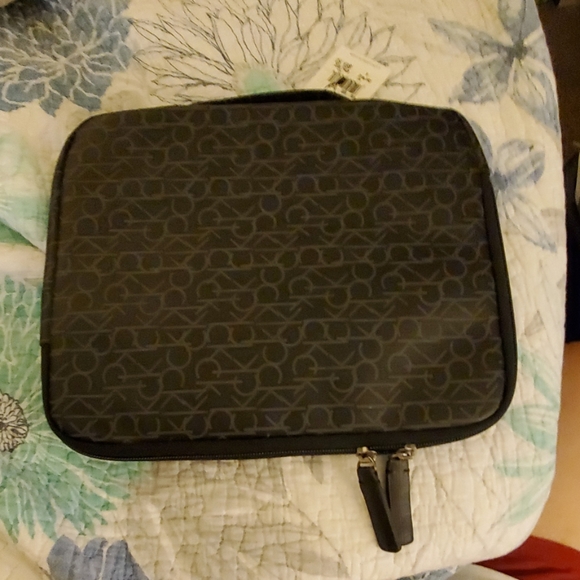 Notebook Case - Picture 2 of 3